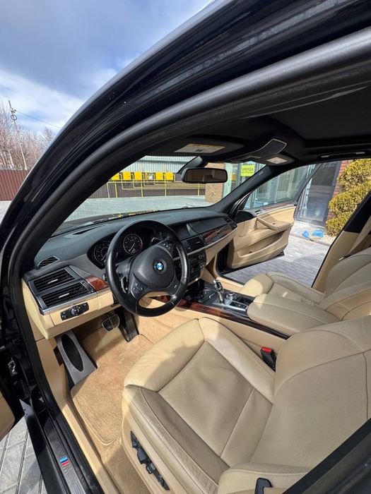 Продам чудовий автомобіль