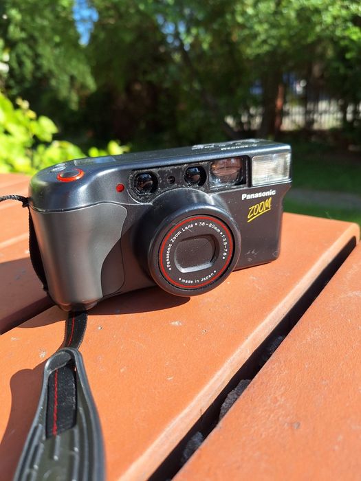 Panasonic Zoom C-2000ZM