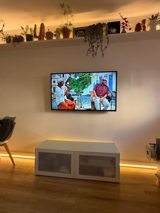 Móvel sala estar TV jantar Aparador - Ikea BESTÅ (medidas: 120x41x39cm)
