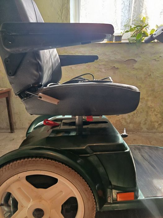 Skuter inwalidzki elektryczny