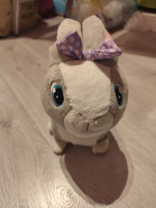 Interaktywny króliczek Tussia, Tusia.