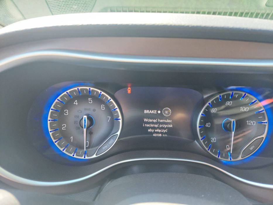 Chrysler Pacifica do przewozu osób niepełnosprawnych