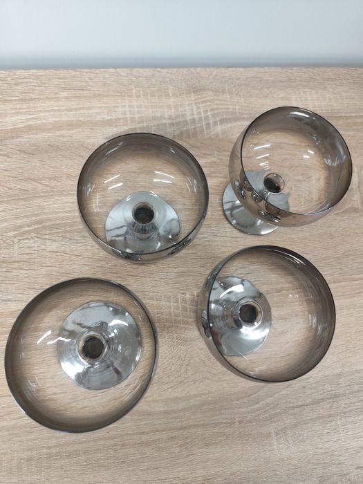 Kieliszki do szampana lustrzane dymione srebrem Vintage 4 sztuki