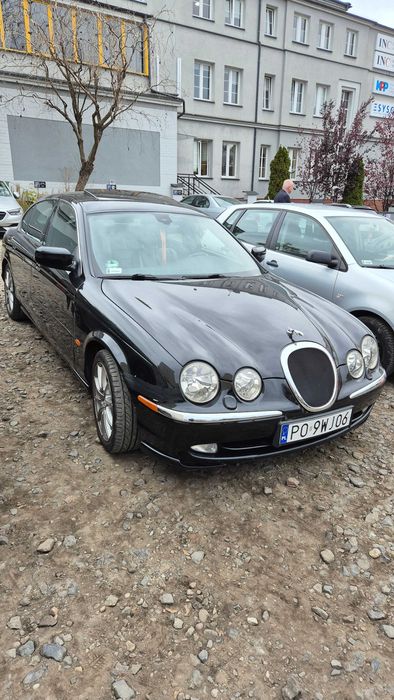 Syndyk sprzeda samochód Jaguar S-Type