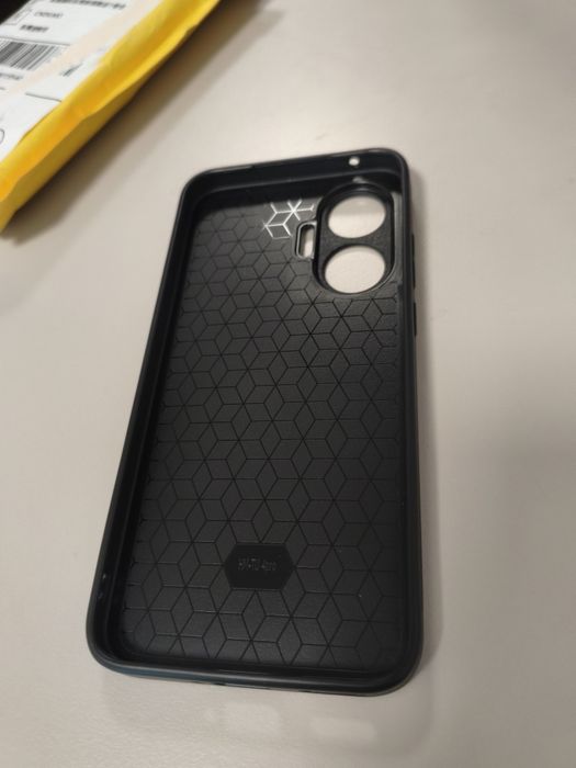 Etui Po co f7. Nowe, 2 sztuki