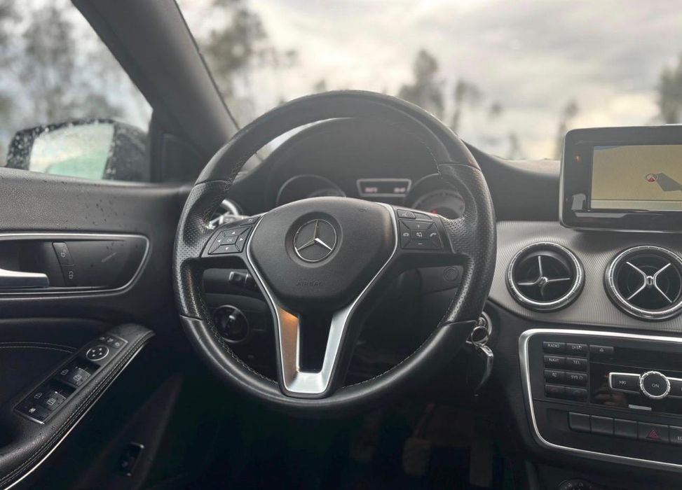 Mercedes-Benz CLA200 Sport Edition Aceito Retoma