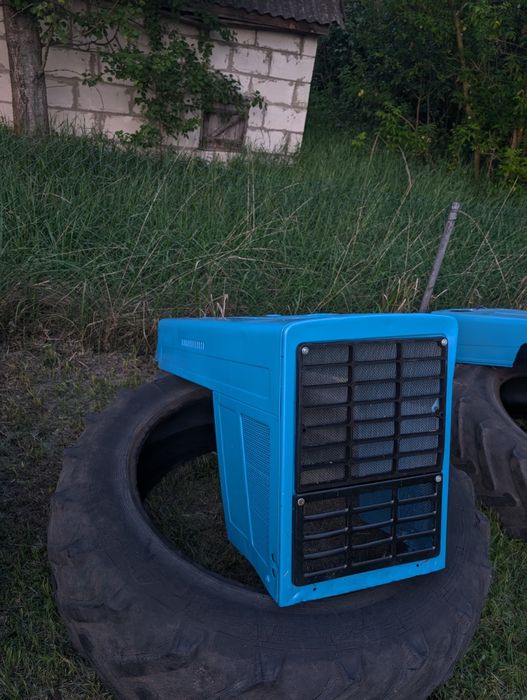 Капот/Кабіна МтЗ 50 80 82 892 МТЗ фари ліхтарі решітка Кришка капота