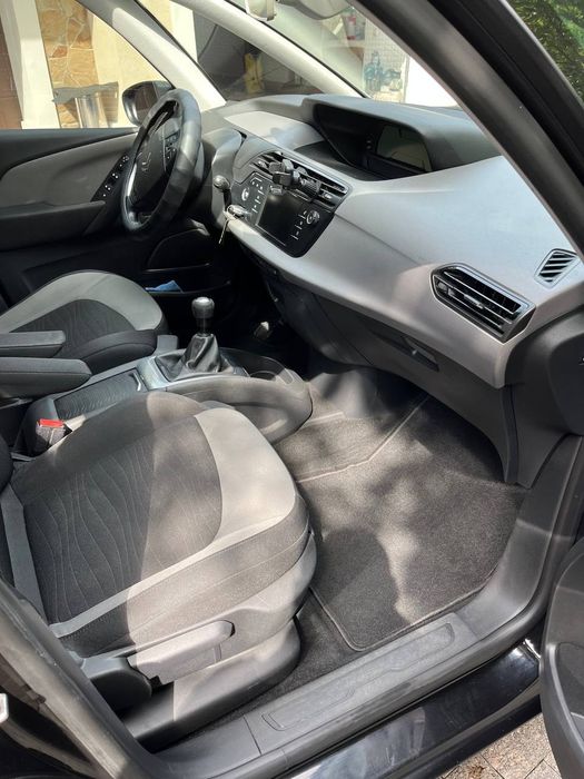 Сітроен с4 пікассо 2014  1.6 HDi