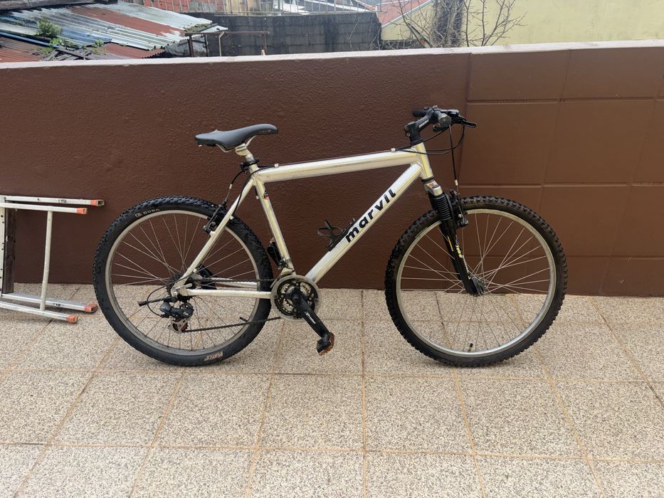 bicicleta de montanha (BTT) da marca Marvil.
