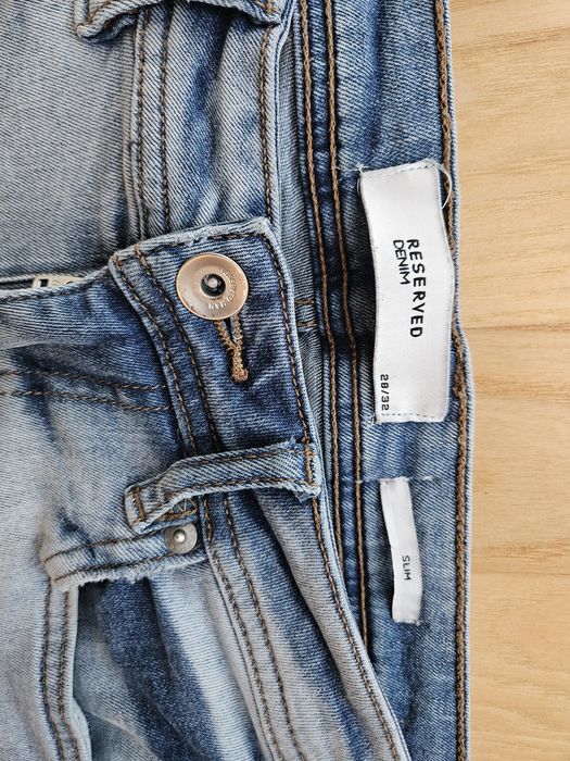 Jasne jeansy slim Reserved 28/32 męskie