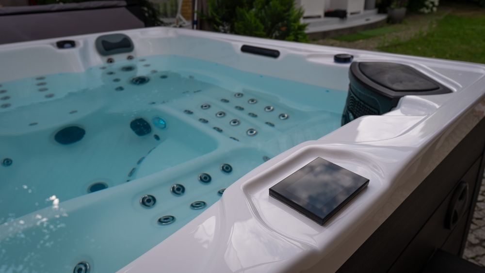 Nowe Jacuzzi 5-osobowe Relax Balboa 106 dysz 2 leżanki akryl pompa ciepła FULL OD RĘKI!