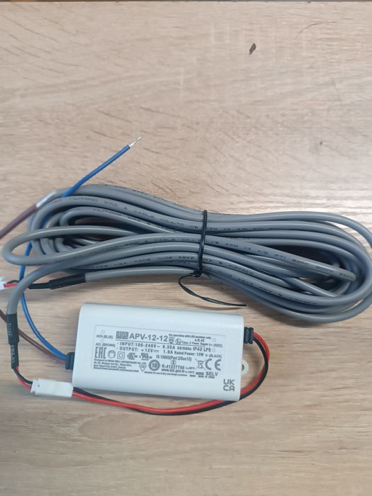 Блок питания Mean Well 12V 1A 12W для LED ленты