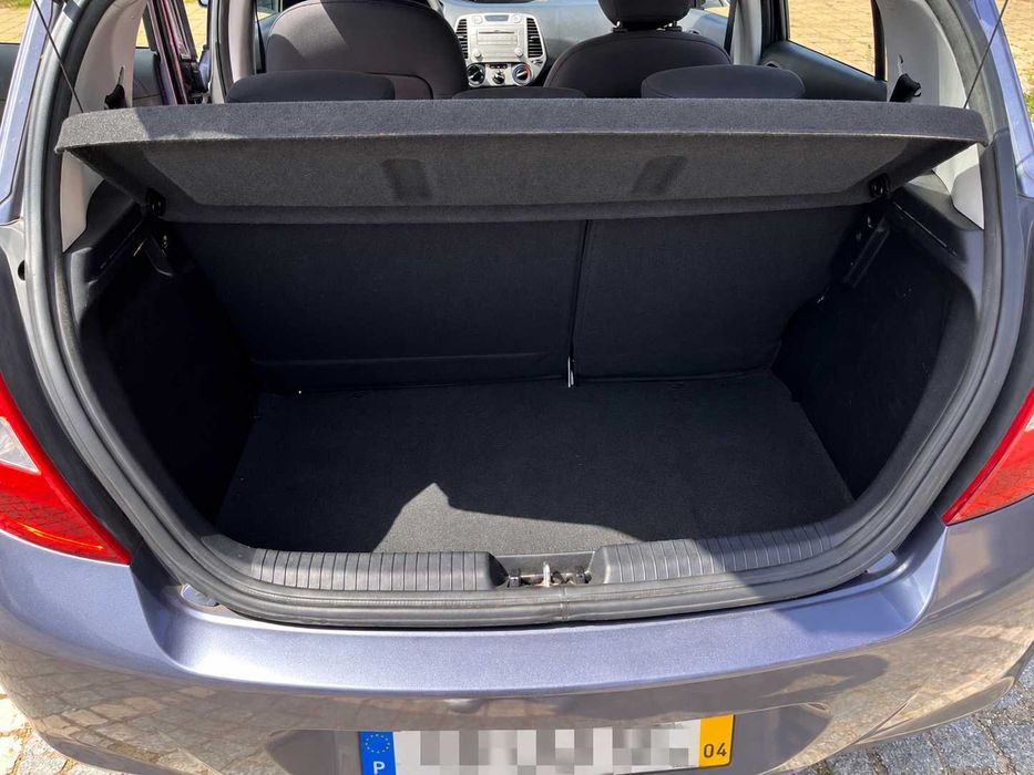 Hyundai i20 1.4 a gasolina, automático, de 2010, com 132.982 km