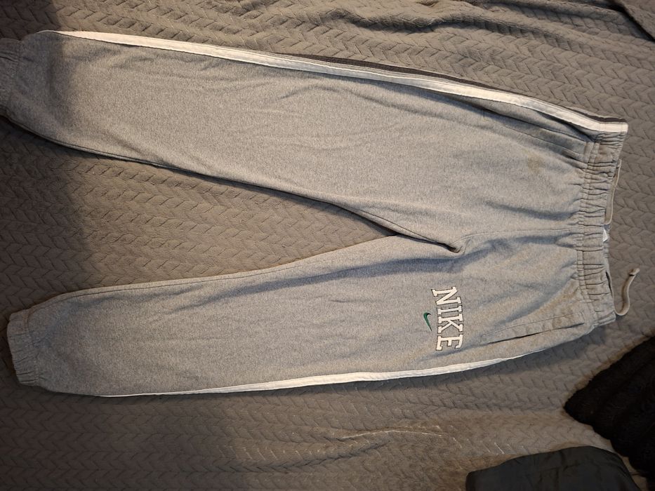 Spodnie dresowe Nike rozm.M