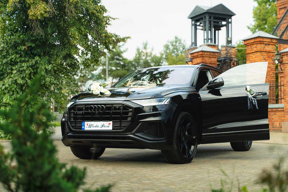 Oferuje przejazd do Ślubu samochodem Audi  Q8 S-line bądź Mercedesem Gle 350