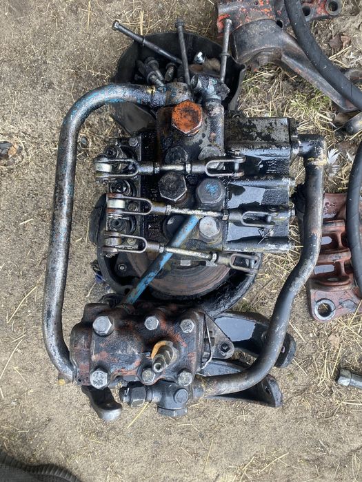 Фіксатор Навіски МТЗ-80/82. Розподільник/Трубки МТЗ.