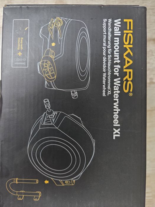 FISKARS Uchwyt ścienny na wąż ogrodowy Wieszak na bęben do węża XL
