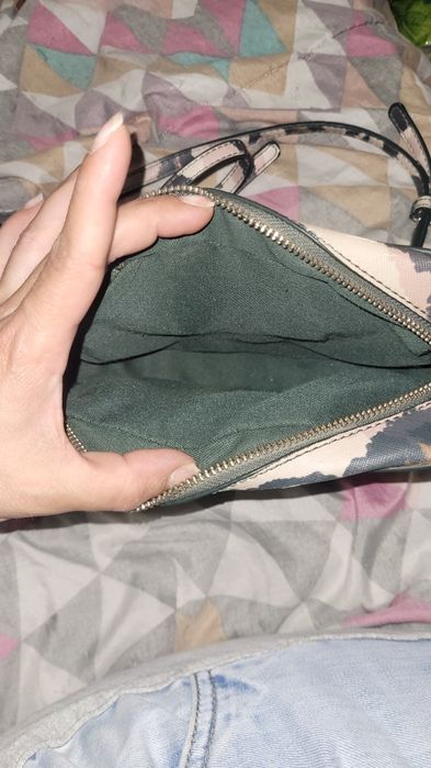 Mala parfois pequena