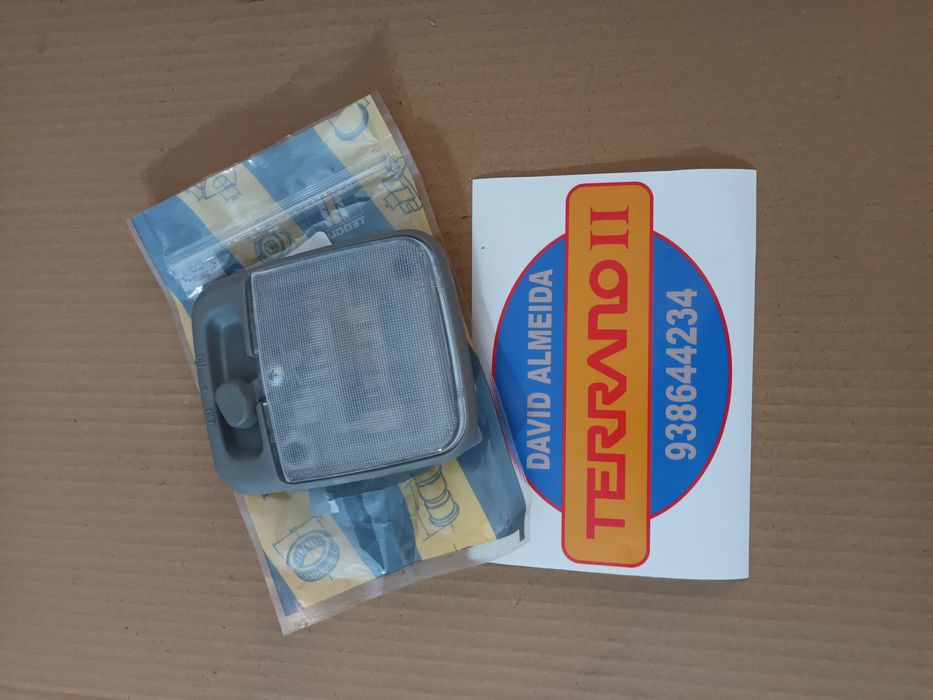 Plafonier central Nissan Terrano II e Ford Maverick
