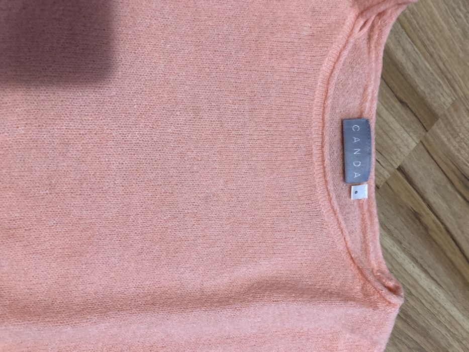 Sweterek rozm S kolor morelowy