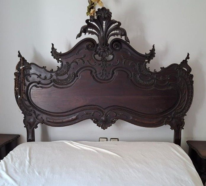Cama d.joão com colchão e estrado