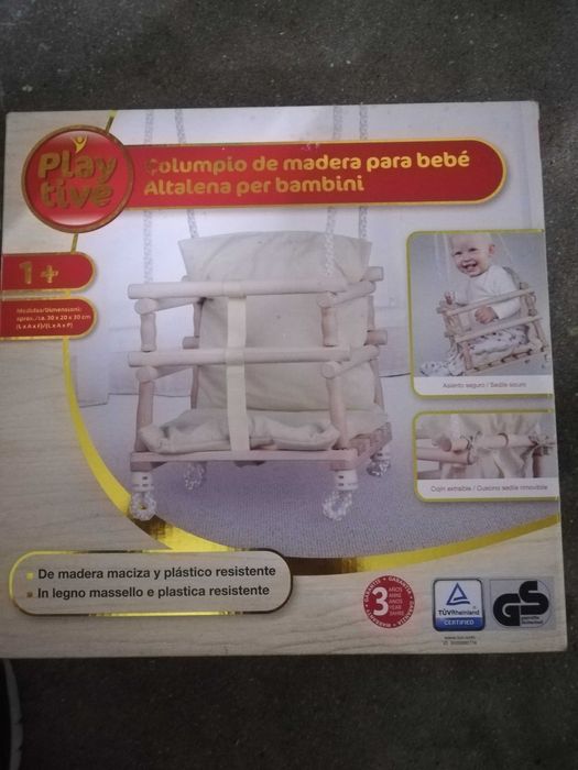 Baloiço de madeira para bébé