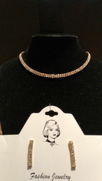 Kolia obroża z kolczykami