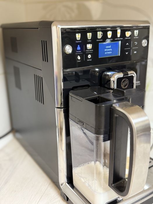 Кавомашина Saeco PicoBaristo Deluxe SM5570
