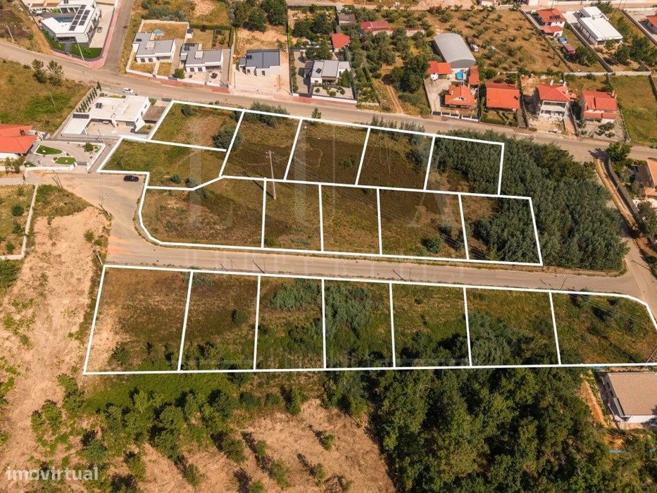 18 Urban Plots | Gandara, Arganil