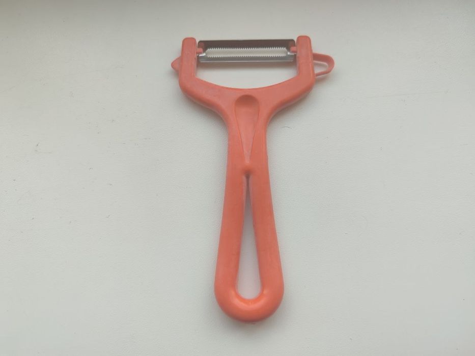 Ніж економка овочечистка зубчаста для тонкого чищення овочів і фруктів