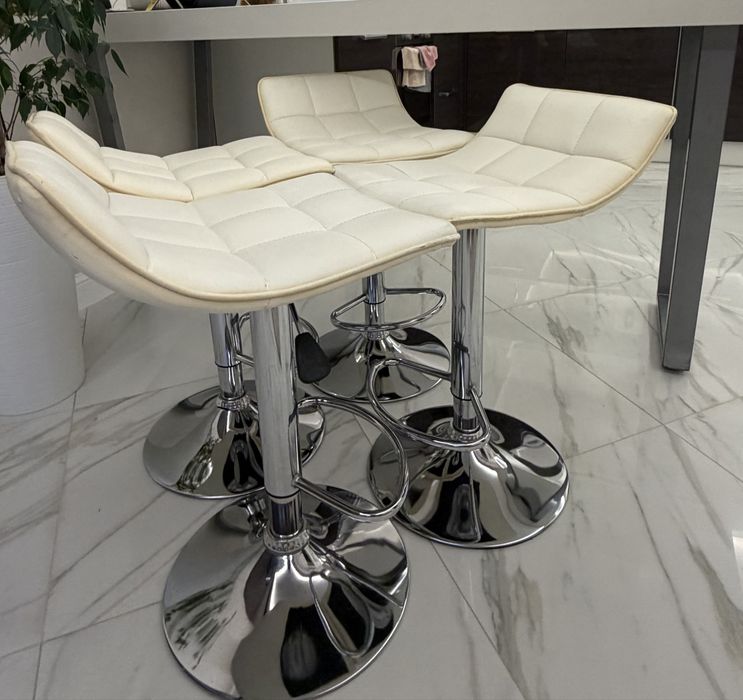 Барні стільці білі