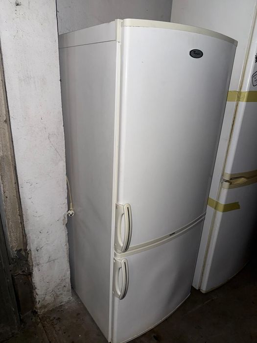 Lodówka Whirlpool 160cm