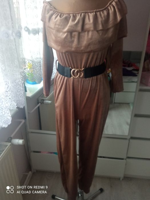 Nowy kombinezon welurowy