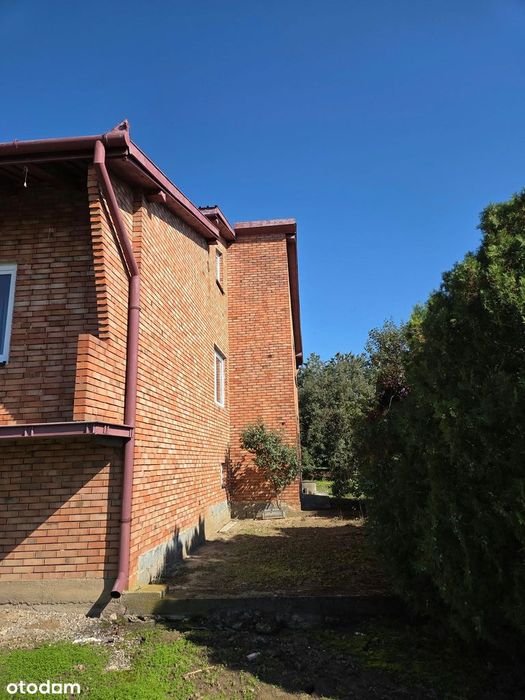 Dom wolnostojący w malowniczej okolicy 191m2