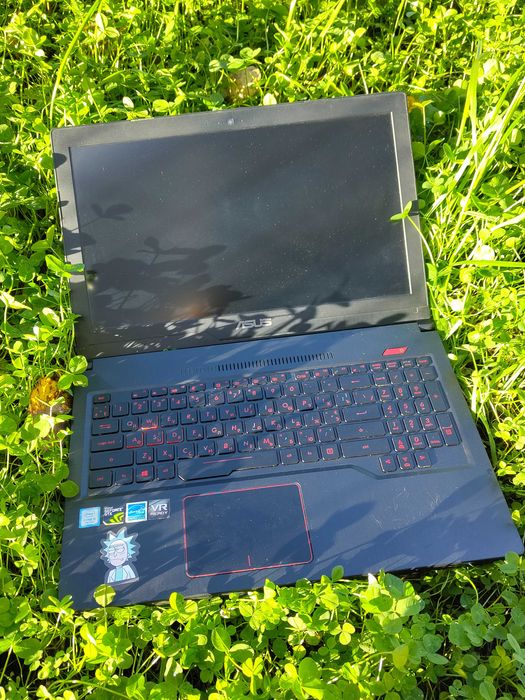 Laptop gamingowy Asus FX503V i5-7300HQ GTX 1060