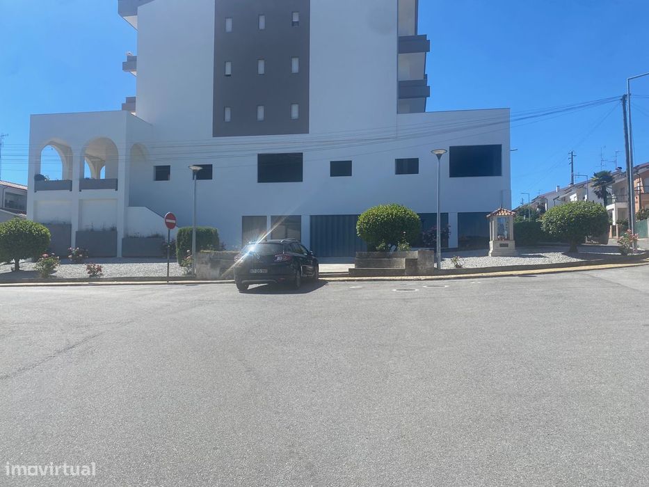 Chaves Outeiro Seco Armazém Ou Estacionamentos 820 M2