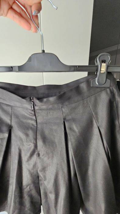 Spódnica czarna plisowana