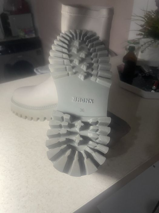 Продам ботинки женские демисезонные