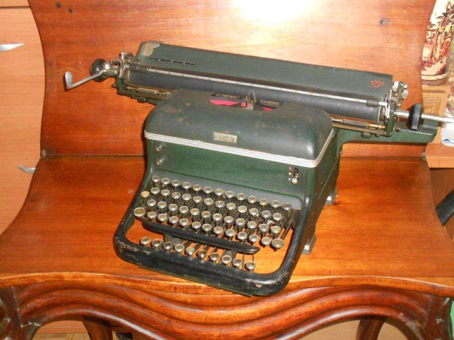 Máquina de escrever antiga, Anos 40, marca HALDA