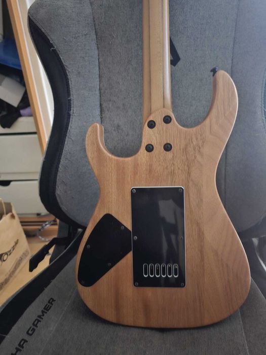Cort KX700 Evertune Open Pore Black