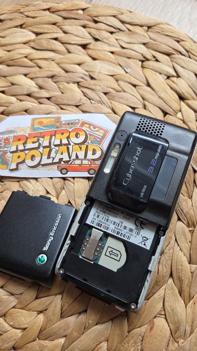 Sony Ericsson k800i uszkodzony,  ładny stan,  kolekcjonerski