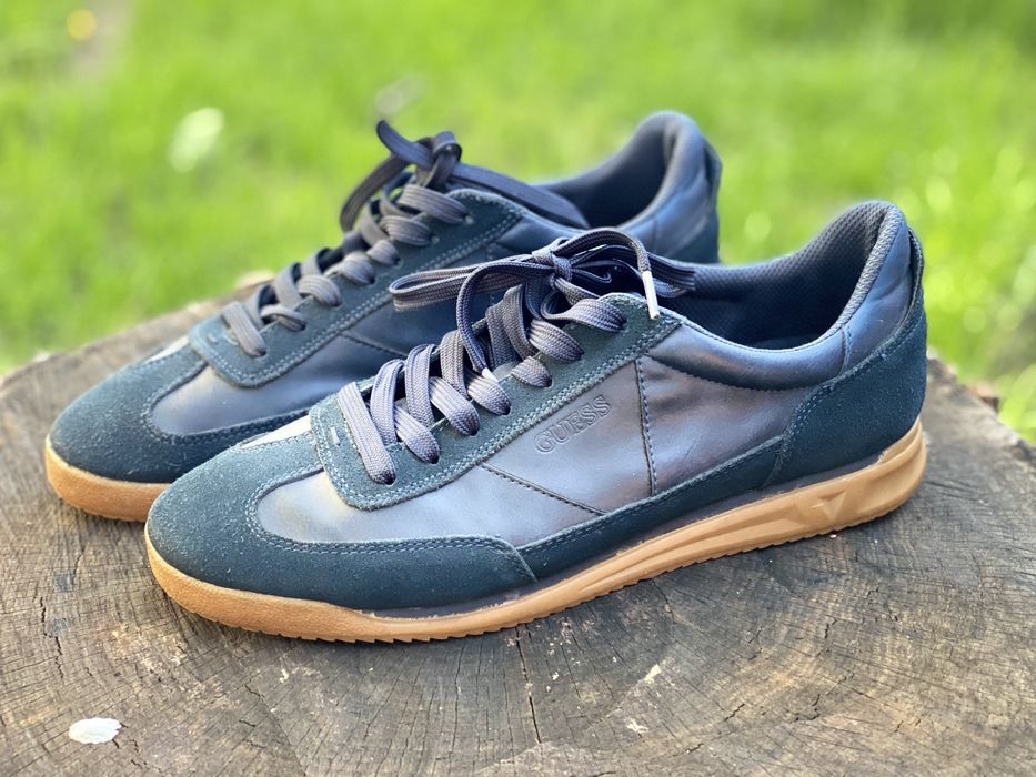 Чоловічі кросівки Guess
