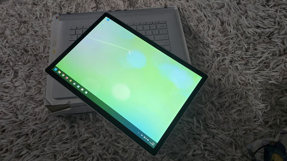 Microsoft surface book 3 i7 10gen GTX1660Ti maxq 6gb 32gb ram W11 doty