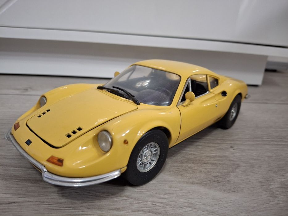 Samochód Kolekcjonerski Ferrari Dino 246 GT ANSON 1:18