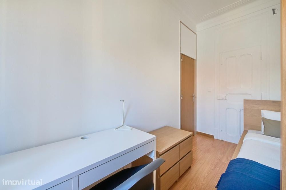 Quarto - localizado em Alameda Lisbon