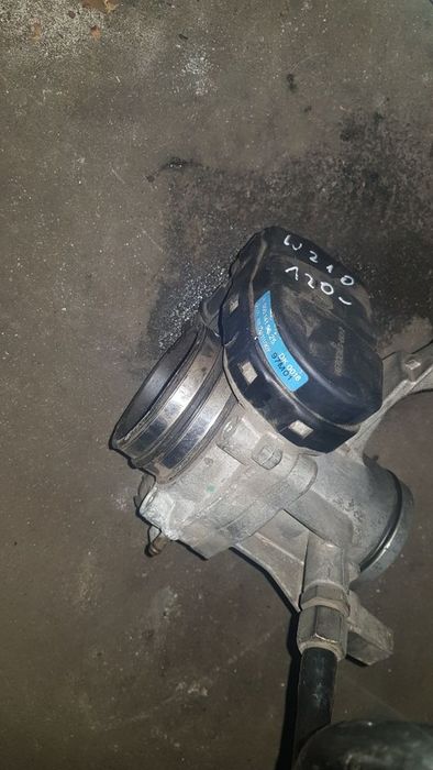 Przepustnica Mercedes w 210 2.3 benzyna