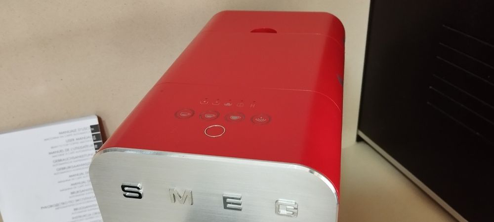 SMEG BCC02 vemelha