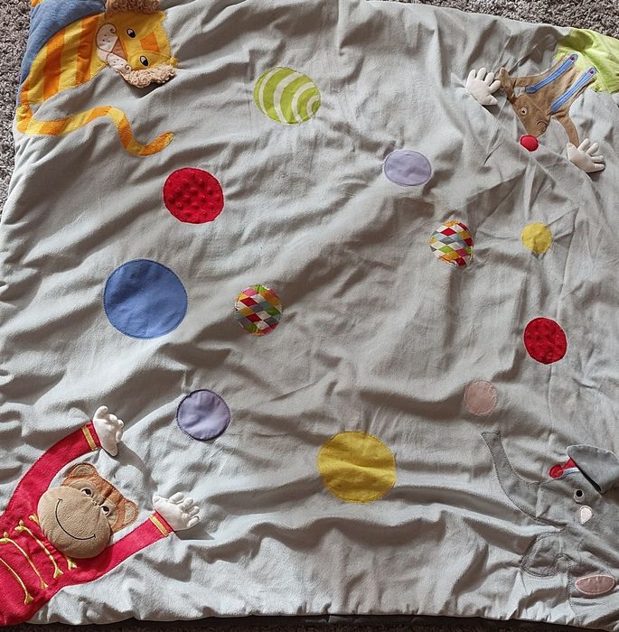 Розвиваючий коврик для малюків