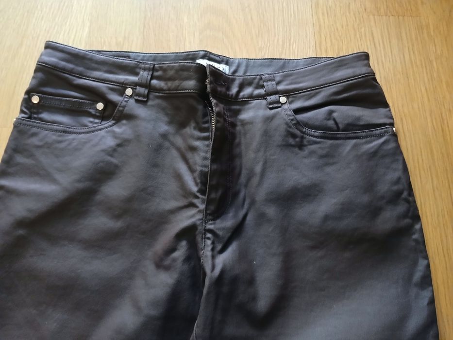 Calças castanhas Loyds