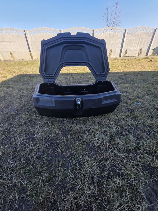 Sprzedam kufer do quada nowy